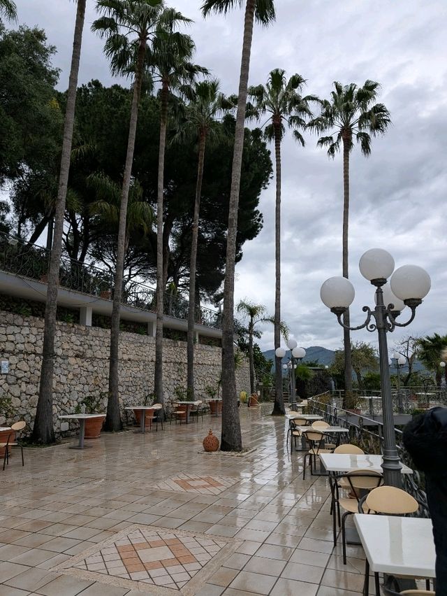 Ariston Hotel 