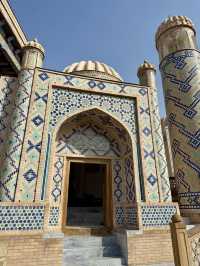Spring Serenity at Hazrat Khizr Mosque
