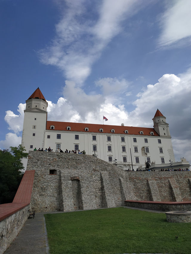 🚶‍♀️One Day in Bratislava – The Best Walking Itinerary🏰