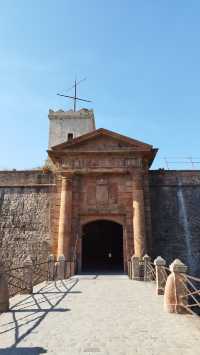 🏰 Afternoon at Montjuïc Castle – best views & living history