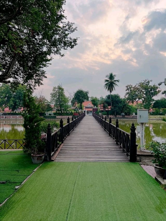 🕊️ Wat Traphang Thong – The Floating Grace of Old Sukhothai