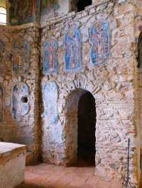 🏰 Mystras – The Byzantine Ghost City of the Peloponnese