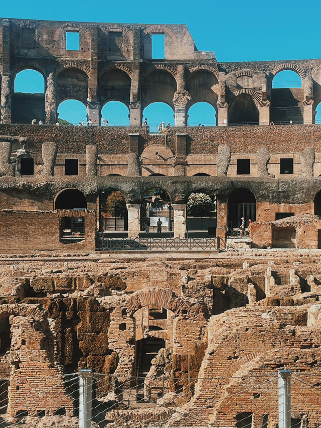 Colosseo: Rome’s Timeless Giant Colosseo: Rome’s Timeless Giant