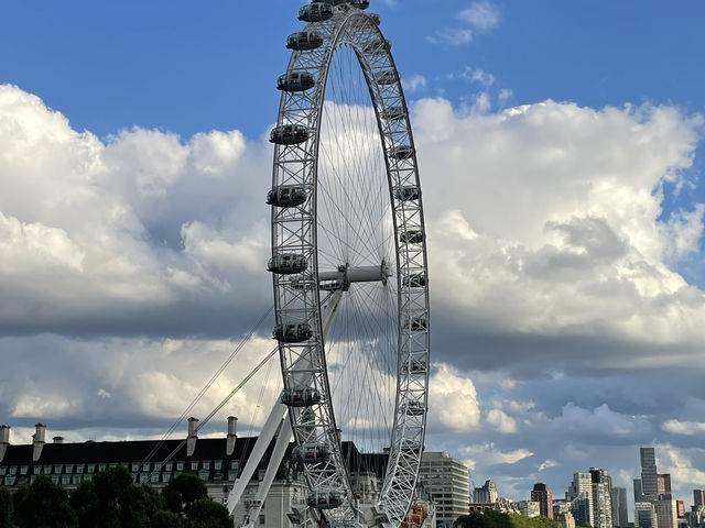 Review: The Mighty River Thames – London’s Liquid History
