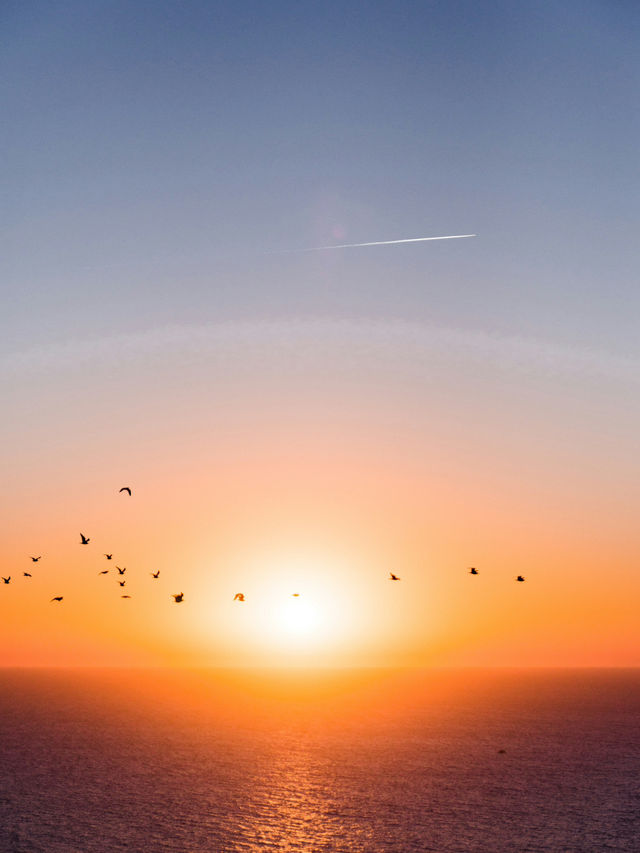 🌇 Low-Cost Sunset Adventures