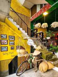 A retro Vietnamese cafe hidden inside Sunset Town