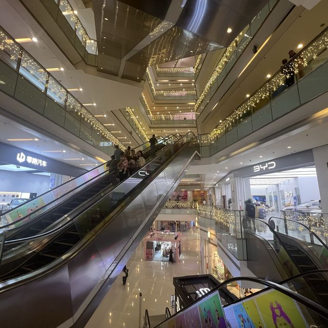 又路過深圳世紀匯商場