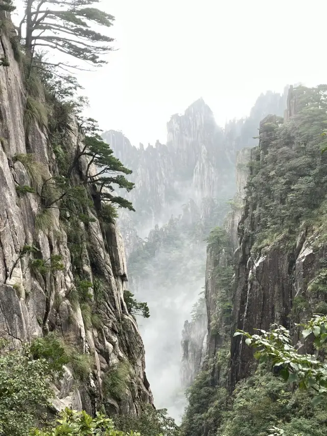 พาคุณไปดูภูเขาหวานในอันหวี จีน