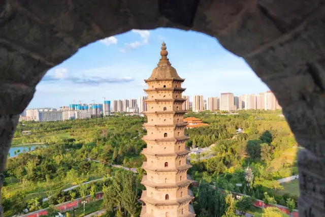 When traveling to Taiyuan, besides Jinci, you must climb this tower!