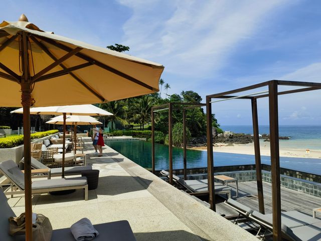 普吉島的南法度假 | 海景別墅無邊泳池
