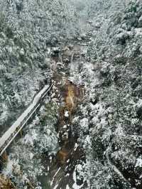 還上什麼班，直接去看武功山的雪景啊