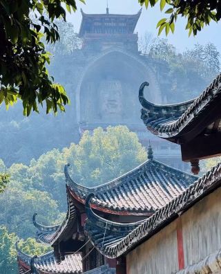 Zigong Rong County | Discover the lesser-known stone-carved Great Buddha in the county town