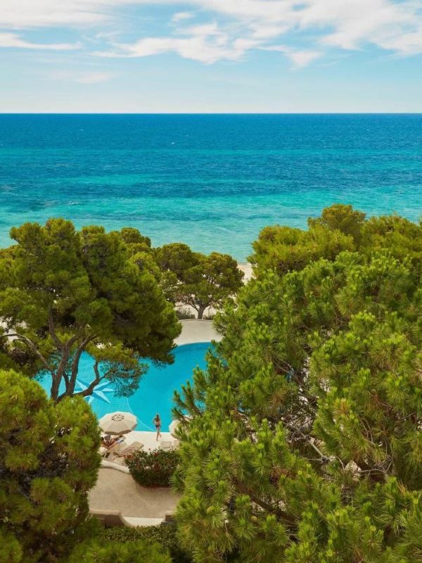 🌟 Sardinia's Finest Stays: Forte Village Resort 🏖️