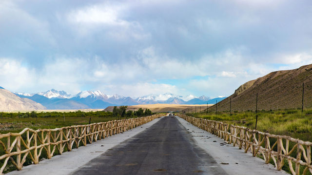 獨庫公路真沒必要，中巴友誼路才是yyds