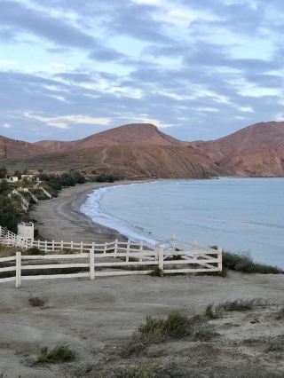 Unveiling Crimea's Hidden Gem: Тихая бухта 🌊⛰️