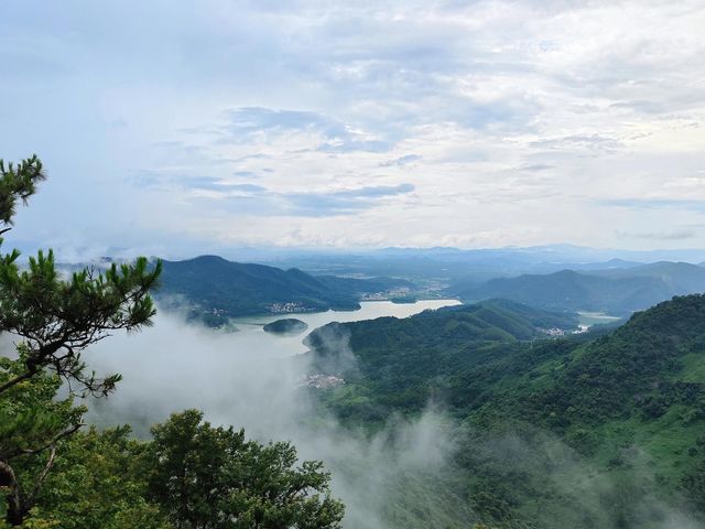 廣東的雲海也是如此壯觀