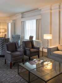 🌟 Louisville Luxe: Top Hotel Pick for Your Stay! 🛎️