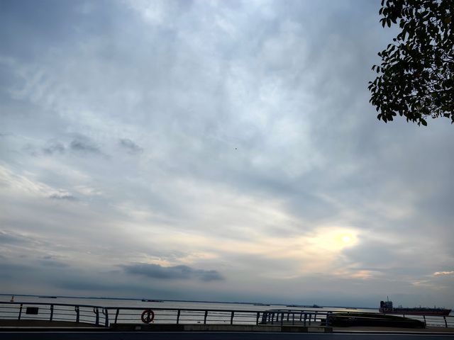 長江落日。