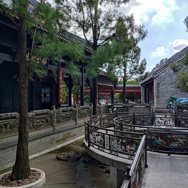 嶺南風韻，寶墨生輝。