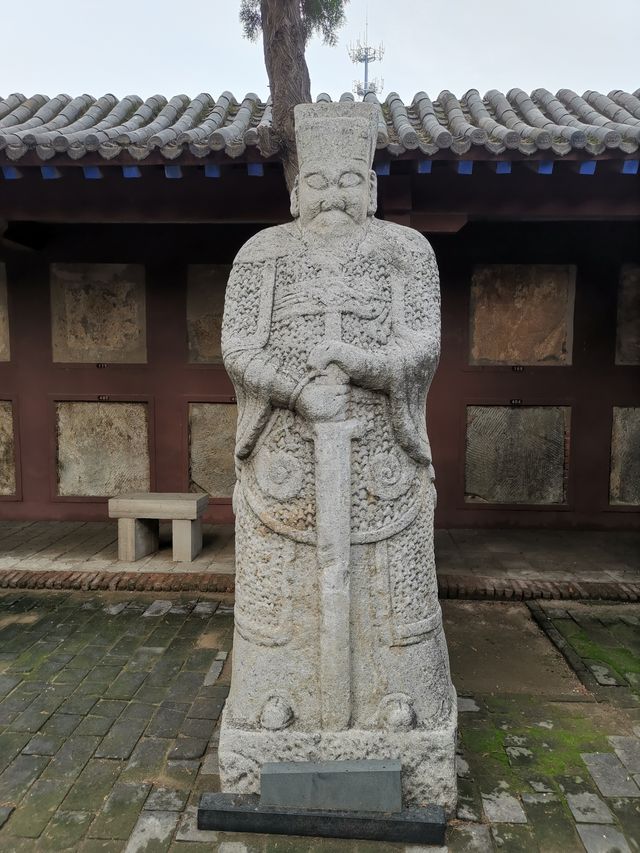 定州中山漢墓。