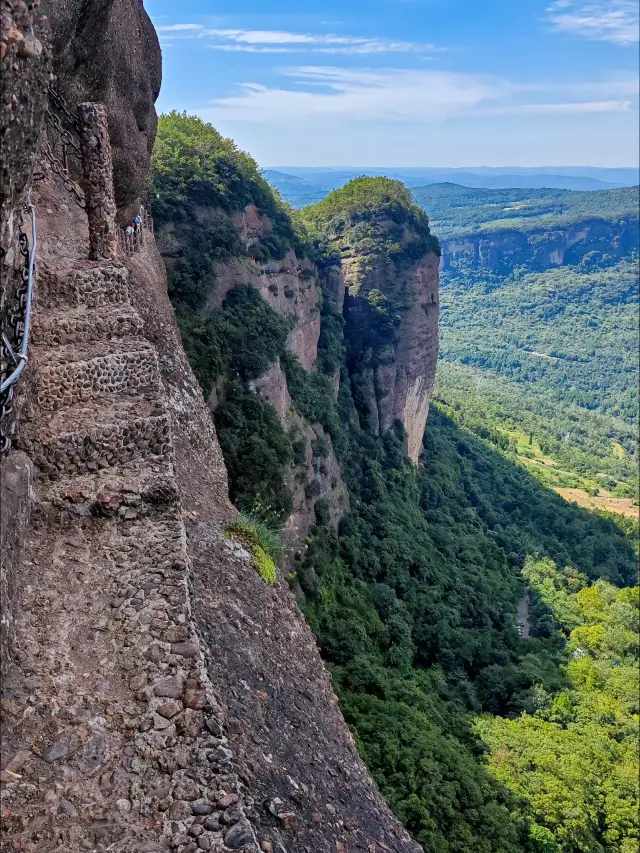 Jianmen Pass.