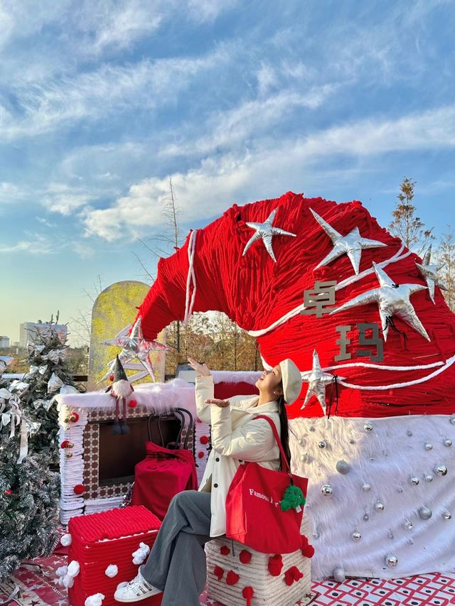 青島聖誕爵士市集,日落與海浪漫瘋了。。 青島聖誕爵士市集,日落與海浪漫瘋了。。