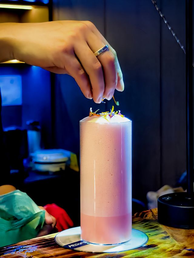 我的老天奶啊……青島的酒吧聖誕氣氛不是蓋的