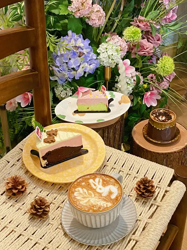 우시 시내 골목에 숨겨진 초인기 카페!