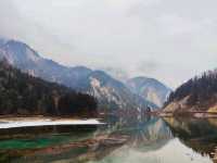 Discover Jiuzhaigou: A Winter’s Tale in China🏔️