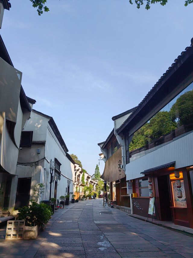 杭州文化特色鼓樓景區