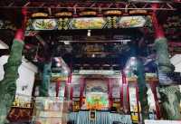 南太武山上的佛教寺廟
