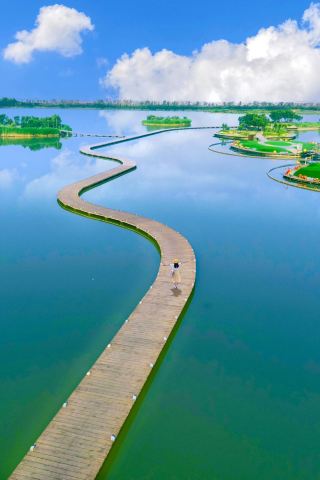 Just 2 hours from Beijing! This hidden "Maldives" in Hebei