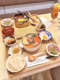 尖沙咀吃吃逛逛，一人食小店好治癒~