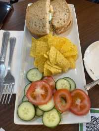 Impressive Welcome and Enjoyable Dining