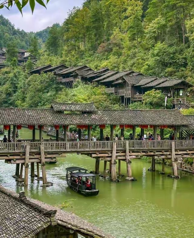 夜遊烏江寨，美如畫