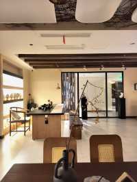 藏在國貿15樓的城市秘境！這家美宿讓旅居生活自帶電影感
