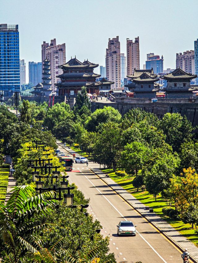 城牆暴走攻略！在大同古城牆上騎車看遍600年滄桑