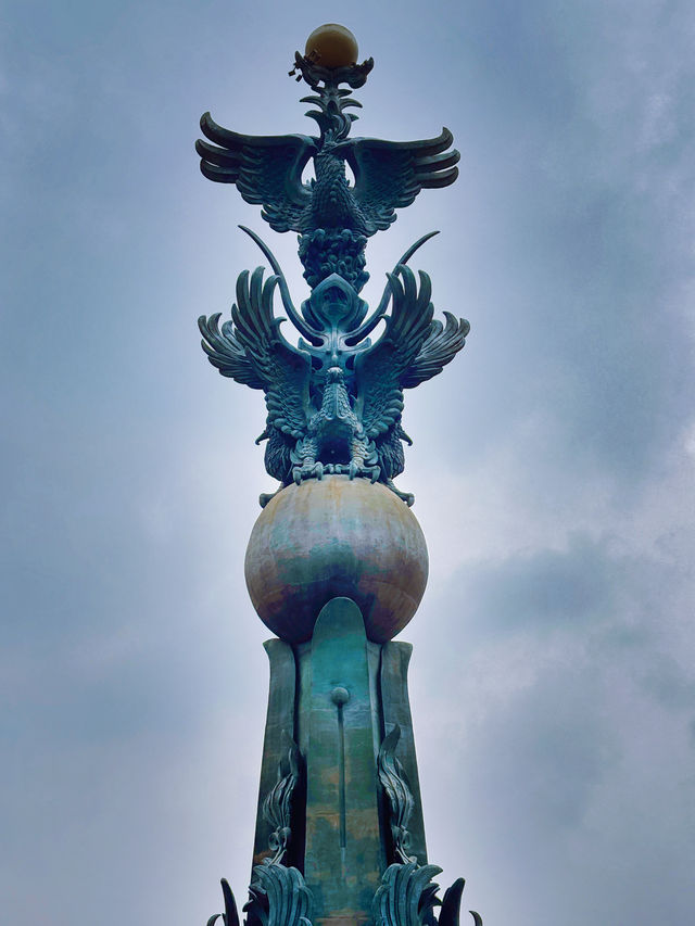 江城漫步，長江如畫 自然與人文的江景協奏曲