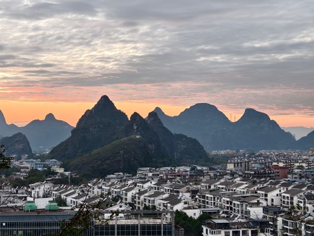 桂林私藏晚霞地！仙鶴峰承包整片紅藍天空