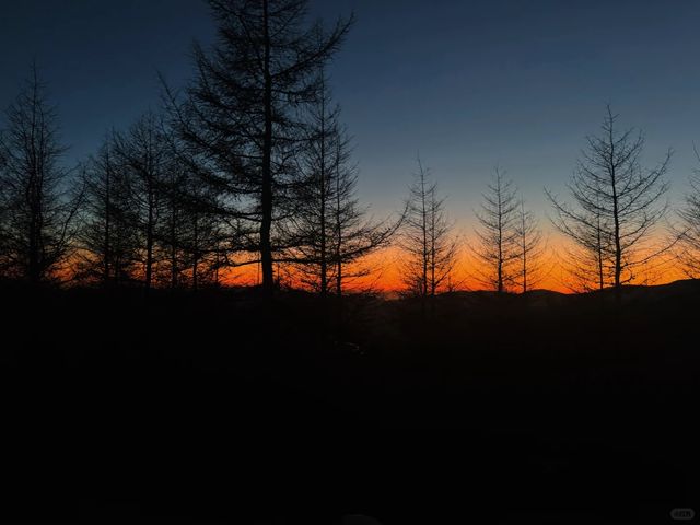 五台山淡季晚霞與1080級台階的挑戰