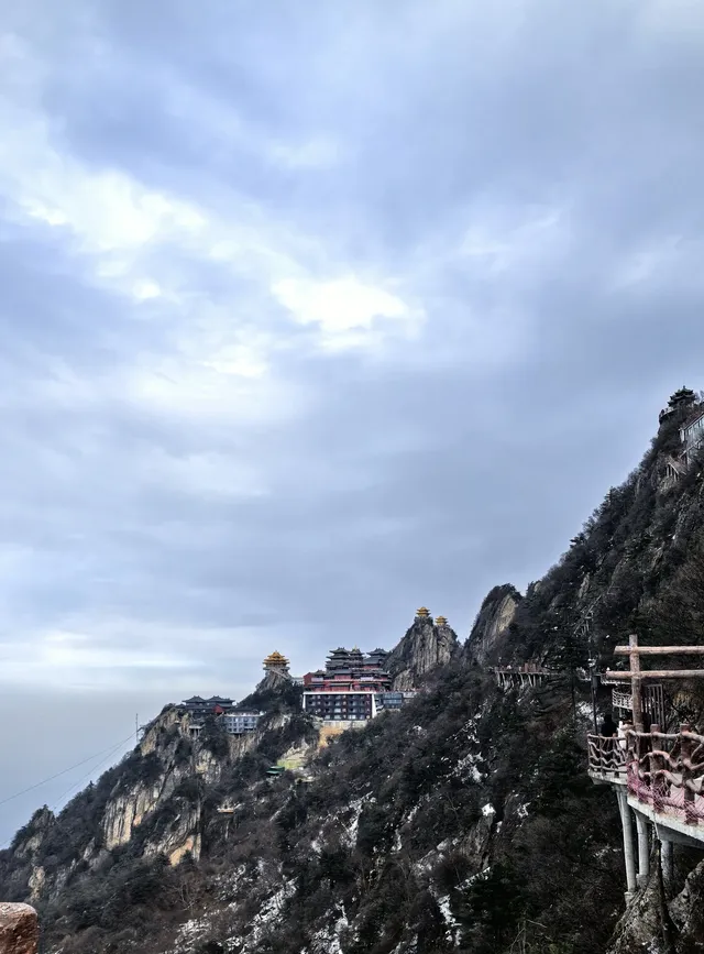 12.2老君山實測,金頂真的巨冷 12.2老君山實測,金頂真的巨冷