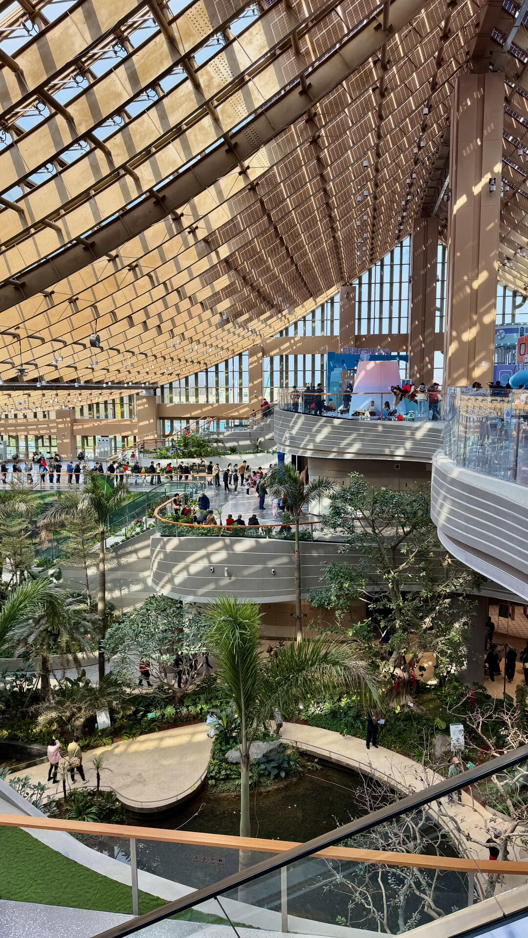 濟南頂流上新鵲華中新園正式開放！免費入園，一秒穿越新加坡