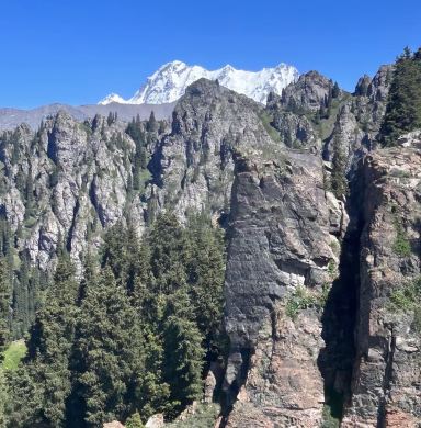 Don't wander around Tianchi Lake in Tianshan! This ancient