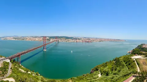 Exploring Lisbon’s Iconic Ponte 25 de Abril — traveler post in Almada
