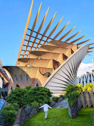 Must-visit modern architectural photo spots 📸