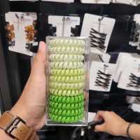 THE GREEN PARTY FOR CUTE ACCESSORIES