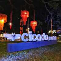 ตลาดสุดชิค สุดชิล ของหัวหิน Cicada Market