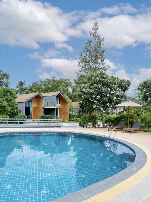 นอนชิวริมแม่น้ำแก่งกระจานที่ The Tree Resort🌳