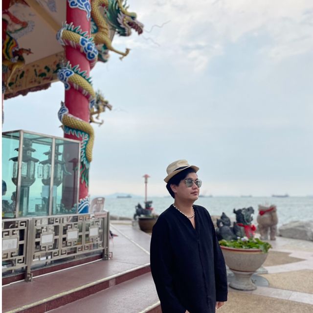 เกาะลอย ศรีราชา