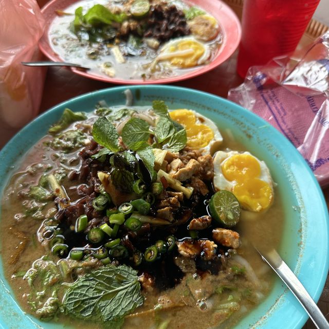 Yummy laksa make my day!